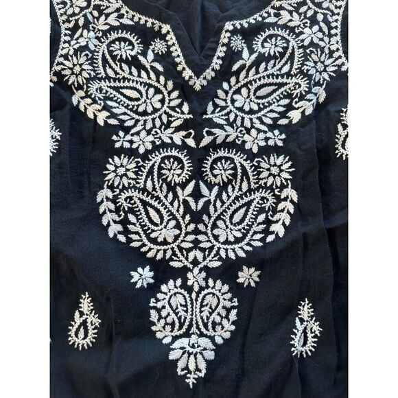 John Mark Women's XS Black and White Boho Embroidered Tunic Blouse Top - Picture 2 of 7